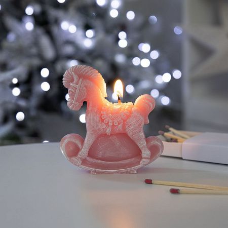 Свеча фигурная «Лошадка-качалка», розовая