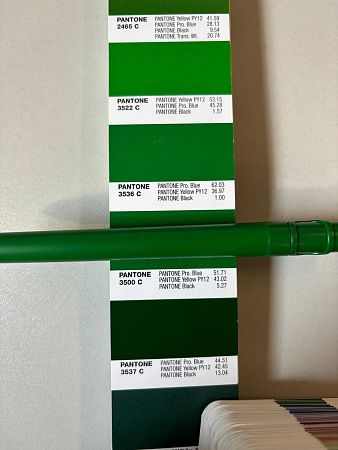 Ручка шариковая пластиковая Ravena Color зеленая