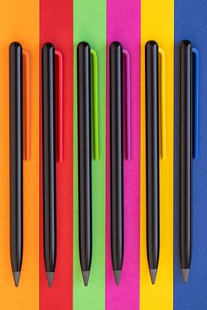 Карандаш GrafeeX с синим клипом в чехле