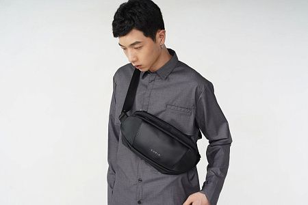 Наплечная сумка KORIN FlipSling 32х16х10 см, темно-зеленая/черная