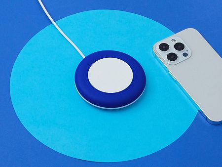 Беспроводное зарядное устройство «Disc» со встроенным кабелем 2 в 1