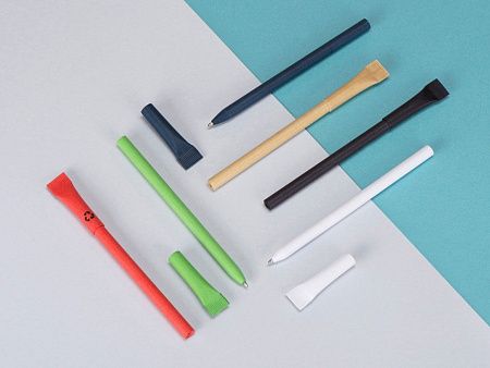 Ручка из переработанной бумаги с колпачком "Recycled"