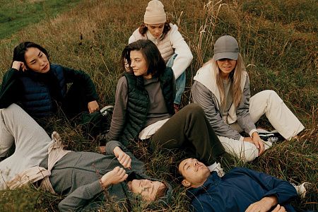 Ветровка Iqoniq Logan из переработанного полиэстера AWARE™, унисекс, 70 г/м²