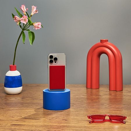 Внешний аккумулятор Atlantis PD 5000mAh с функцией беспроводной зарядки 15W, красный