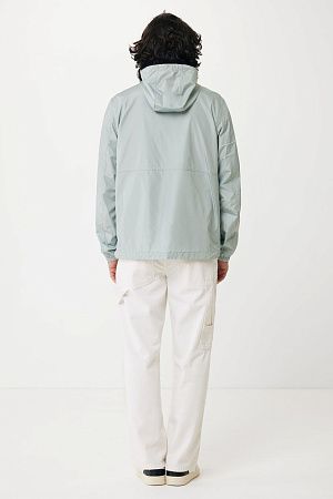 Ветровка Iqoniq Logan из переработанного полиэстера AWARE™, унисекс, 70 г/м²