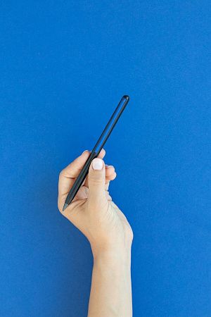 Карандаш GrafeeX с синим клипом в чехле