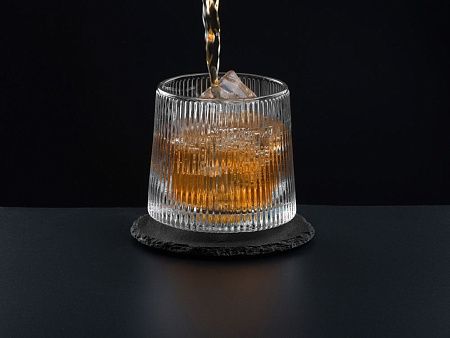 Вращающийся бокал для виски на сланцевом костере «Ventura»