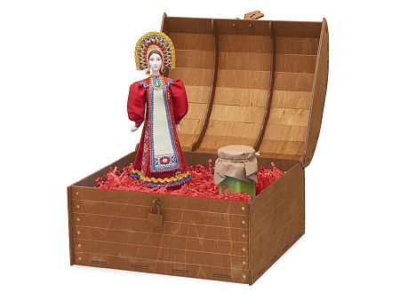Подарочный набор: кукла фарфоровая, крем-мёд с лаймом и имбирем
